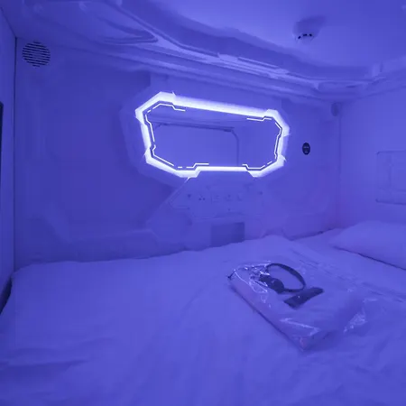 Moonotel Maidan 酒店 *